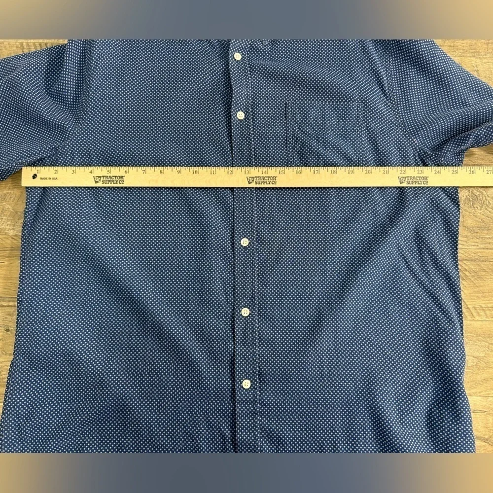 NEW Rails Fairfax Button Down - Picture 8 of 8